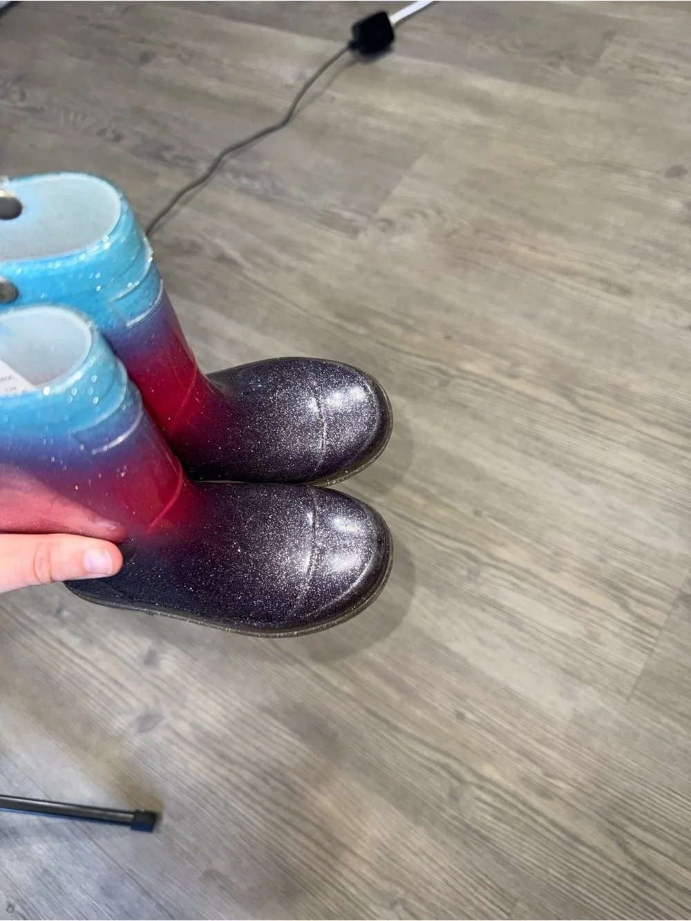 Light Up Girl’s size 5/6 Rainbow Ombre Glitter Rain Boots